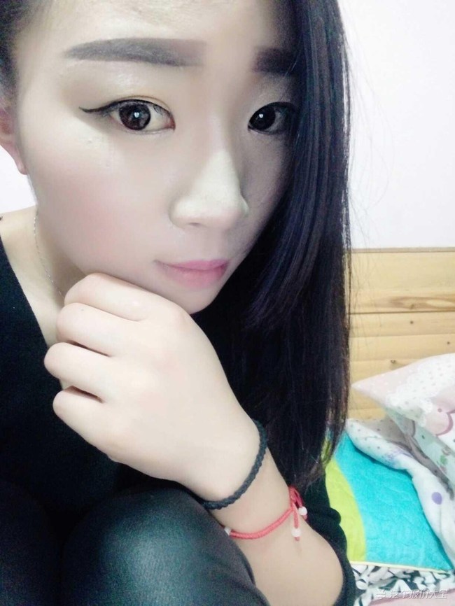 一开始想买轿车,但是考虑到各方面原因,所以想