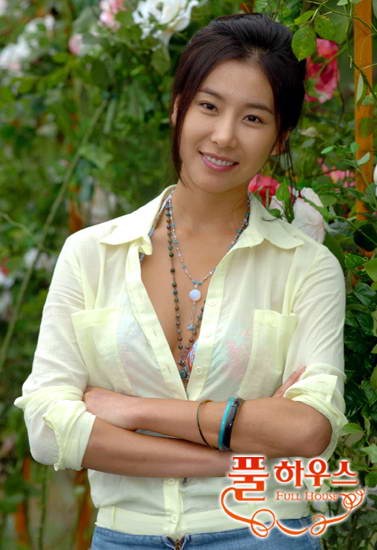 浪漫满屋姜惠媛扮演者韩恩贞