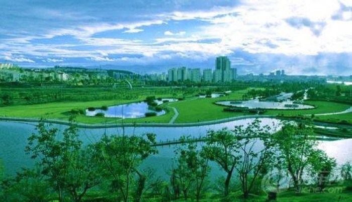 【2013中国十大避暑城市排行榜 夏日旅游胜地