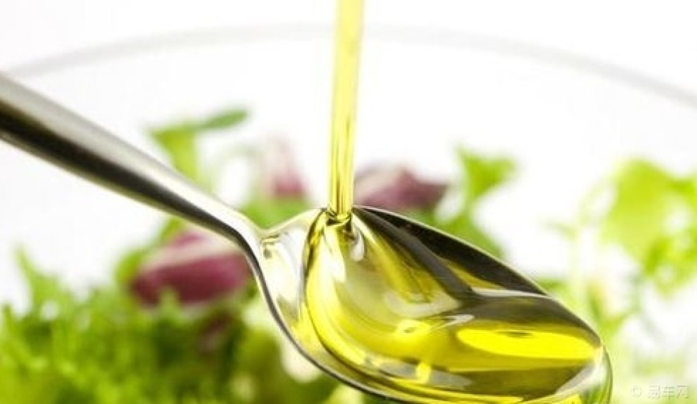 【【小知识】头发怎么变黑变多变浓密的方法】