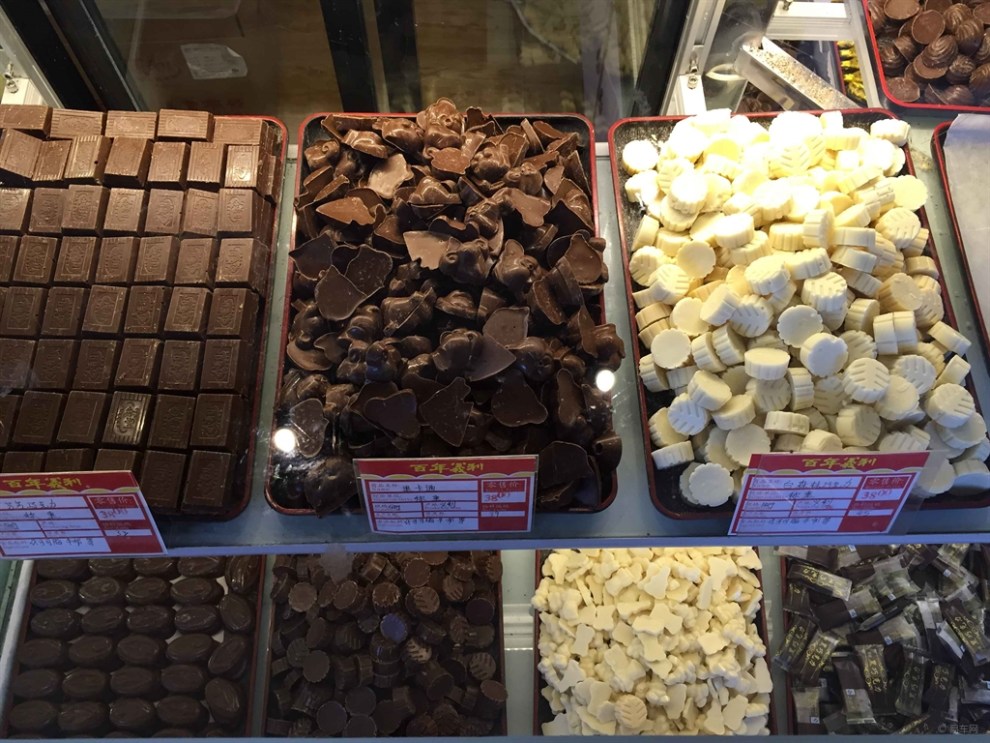 【误入义利旗舰店,一冲动就捎回了半车童年】_北京汽车E系列论坛图片集锦_汽车论坛-易车网