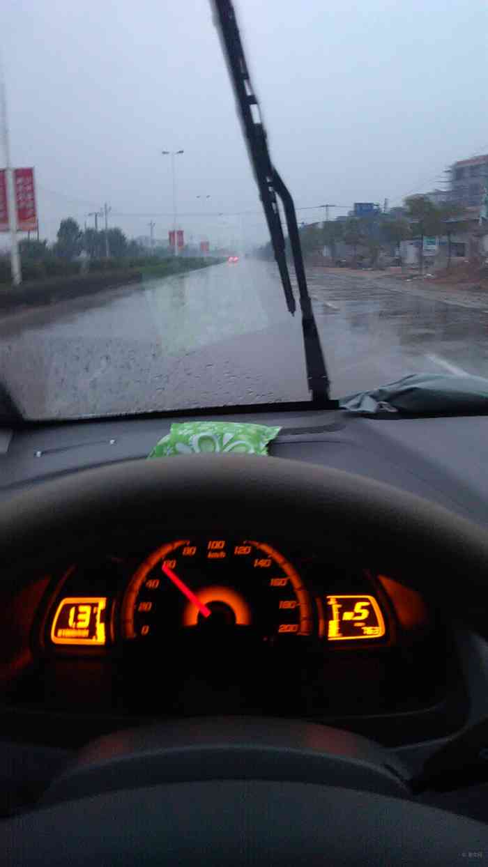【莆田新赛欧】下雨天开车回家.