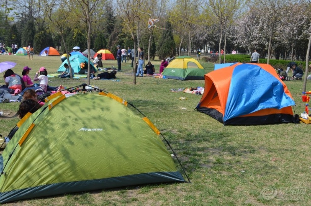 7泰丰公园搭帐篷野餐活动