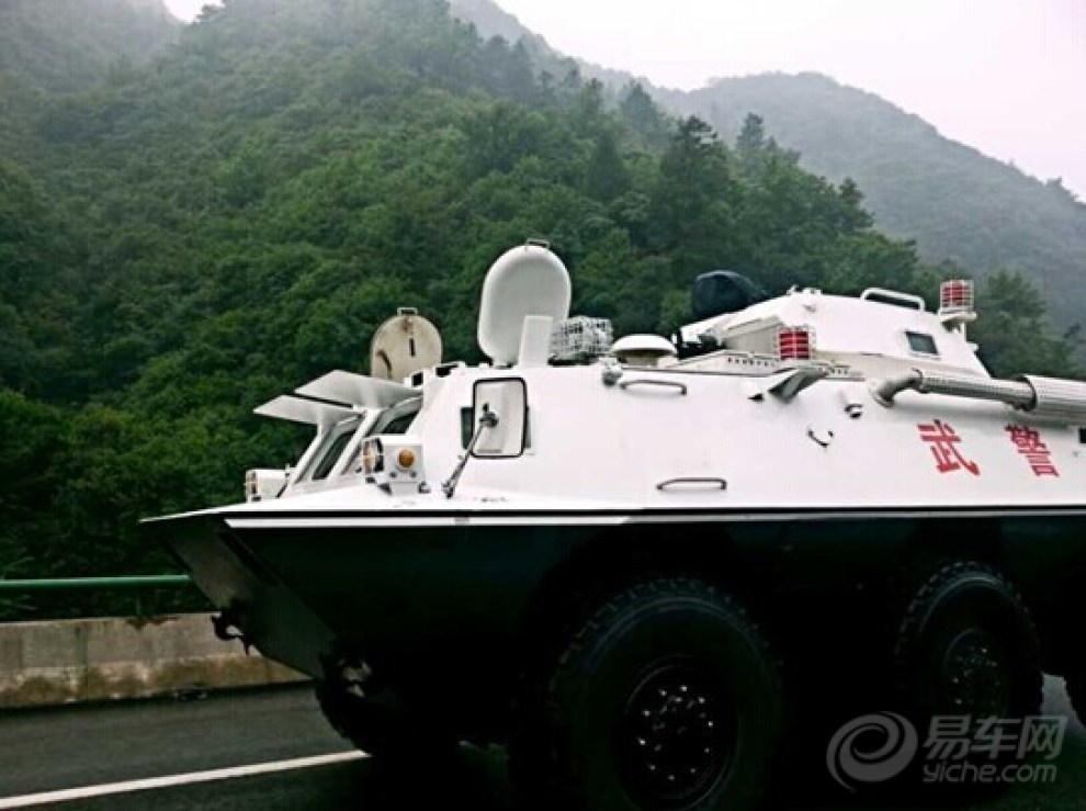 【竟然看到这么V587的车子,这是要动真格的还