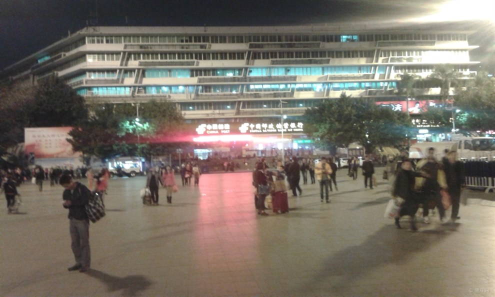 【广州火车站广场夜景】_湖南论坛图片集锦