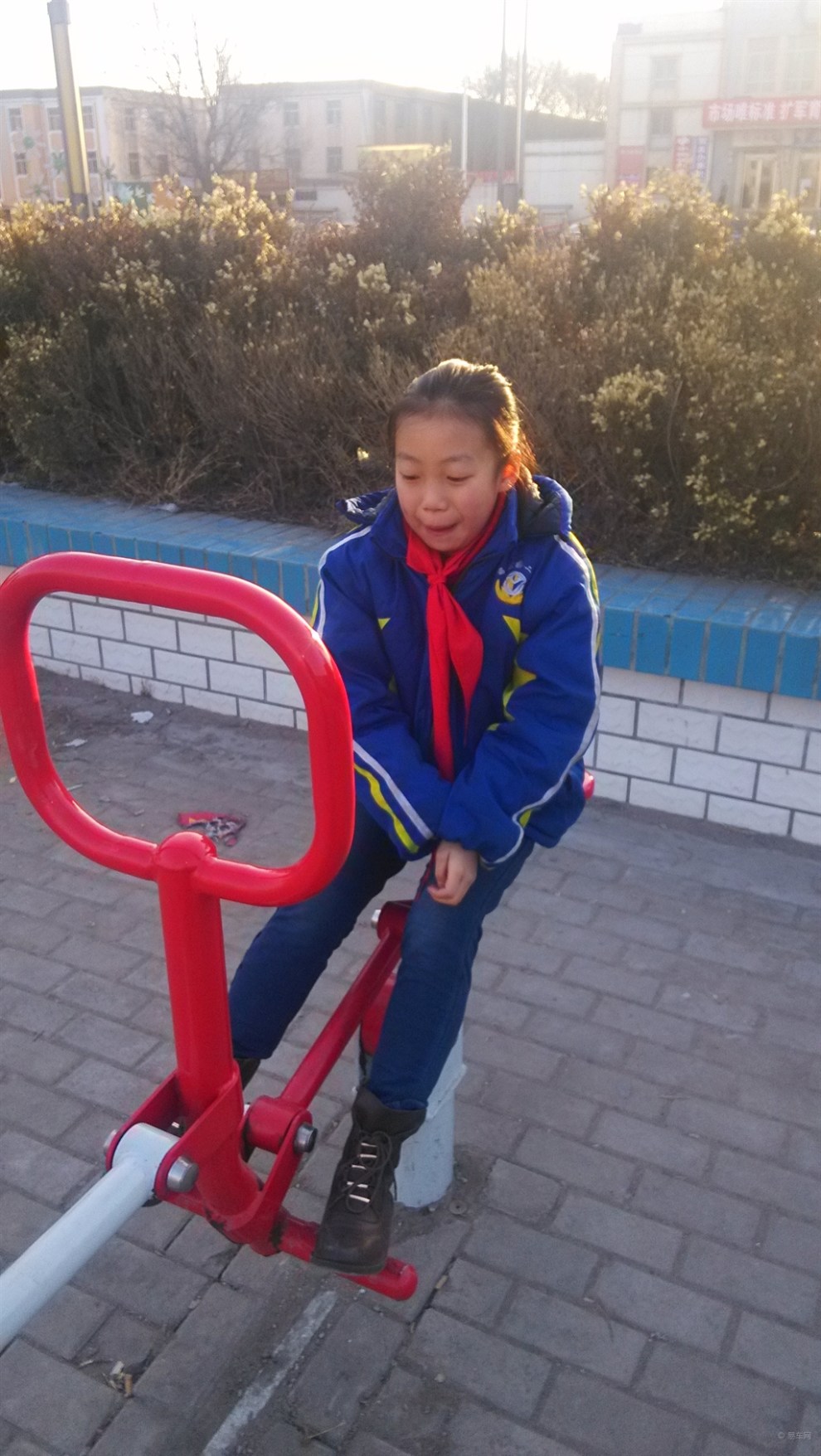 【【超宝动起来】姑娘玩健身器】_超级宝贝论