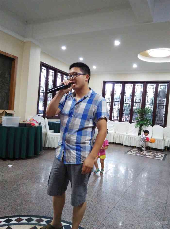 【2015 易车网-四川论坛年会-欢乐开心玩着领