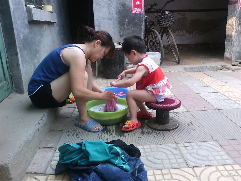 【【超宝动起来】帮妈妈洗衣服】_超级宝贝论