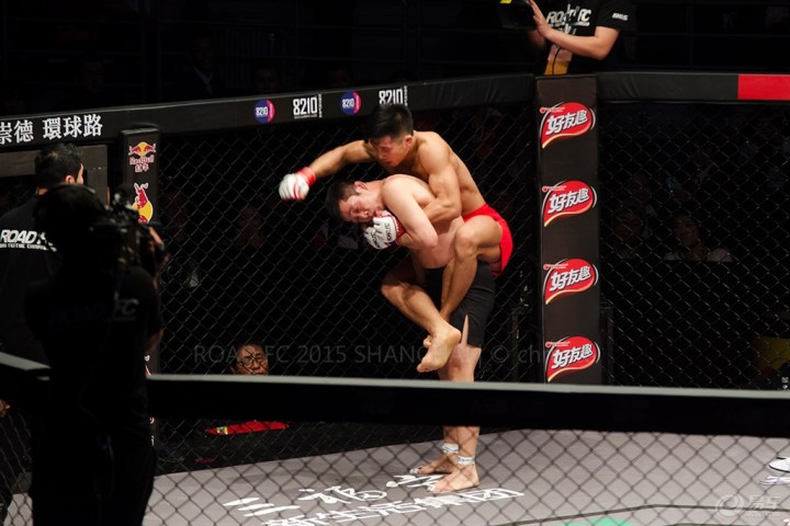 【ROAD FC(路德)国际综合格斗大赛中国首秀