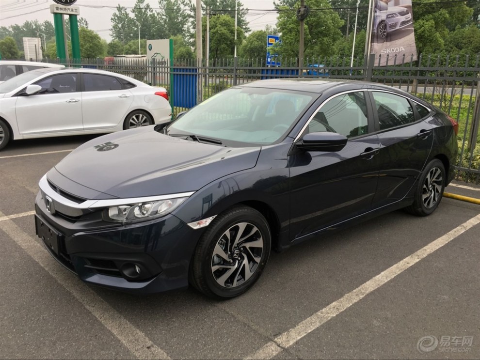 2019思域燃动版暗金蓝 思域暗金蓝显旧吗