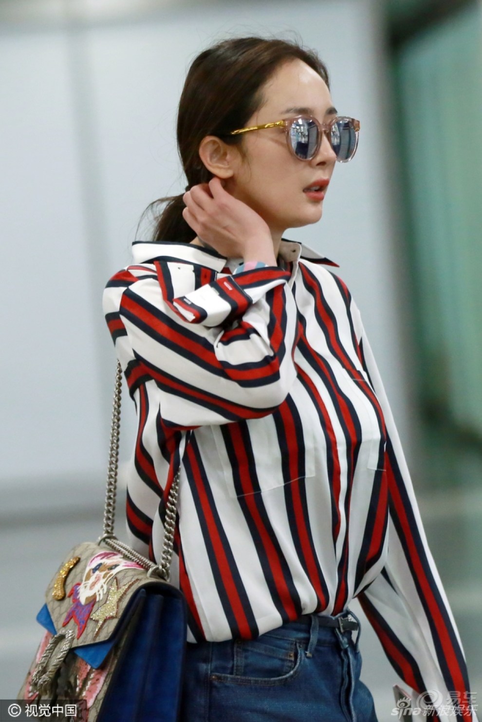 【杨幂清爽造型走路带风】_福建论坛图片集锦