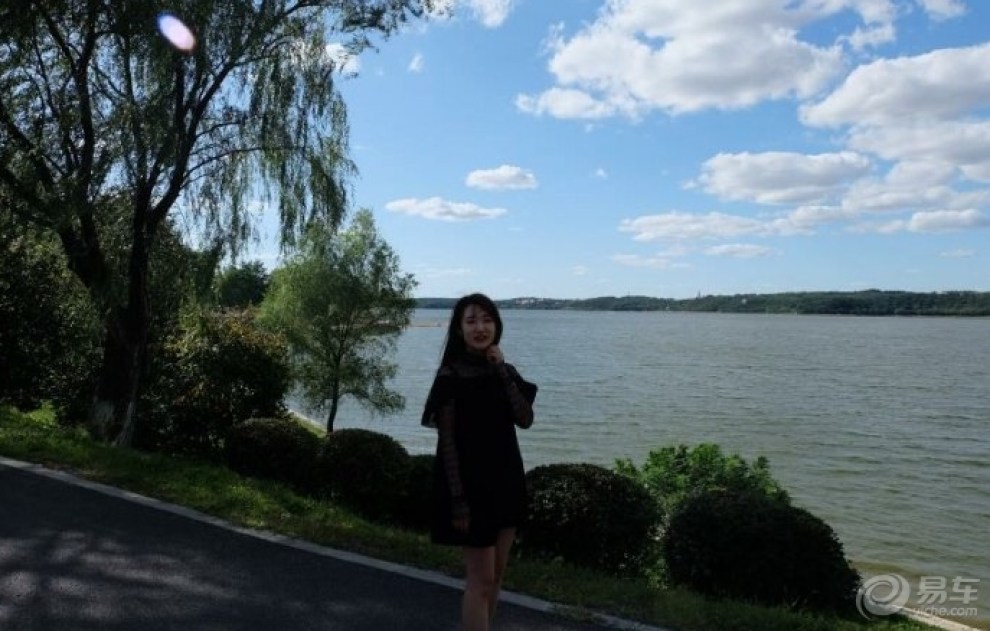 【美不美,看版主,长腿美女大腿美女来袭,求车模海报v版主大片图片