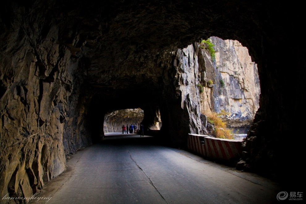 【山西平顺井底村挂壁公路】_摄影社区图片集