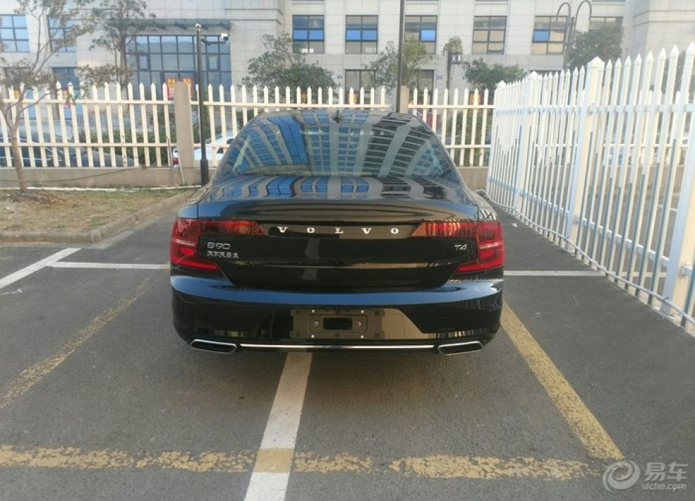 沃尔沃s90 t4 宝华提车了