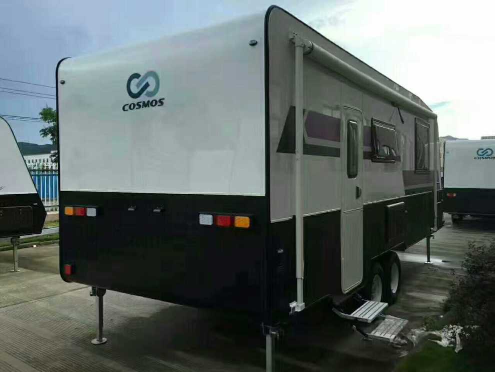假期一家出游选科斯鲸鱼座扩展拖挂房车