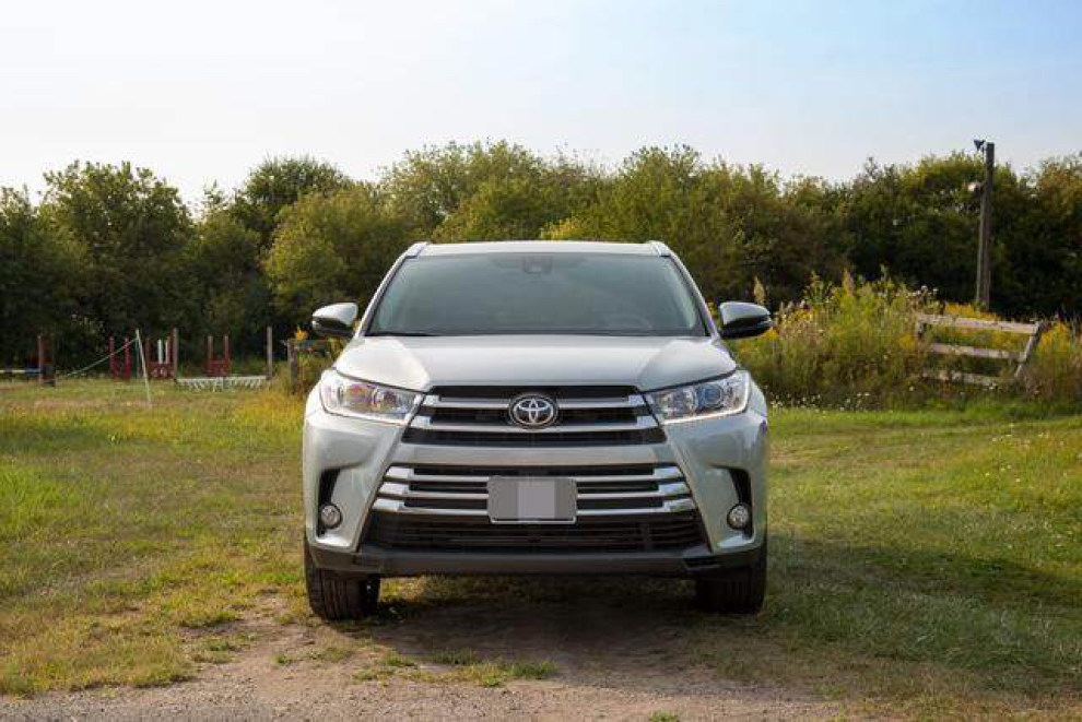 2018款丰田汉兰达实车现身,3.5l 8at25万起售