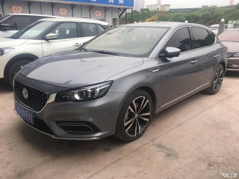 【渝爵汇】贴上车标,也就是有身份的人了