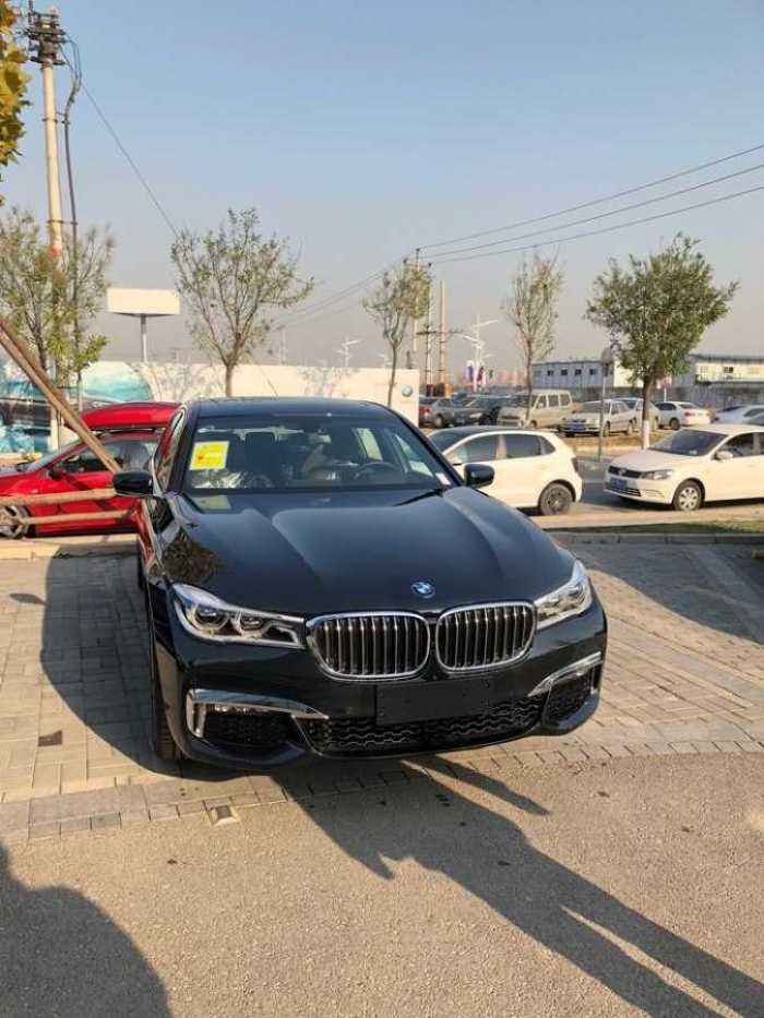开始看过6系gt,奔驰s650,奥迪a8,个人还是挺喜欢760