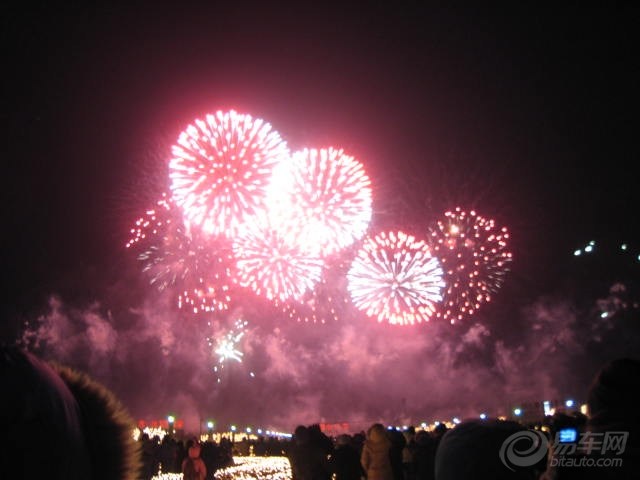 【2010虎年大连星海广场新年焰火晚会实拍】