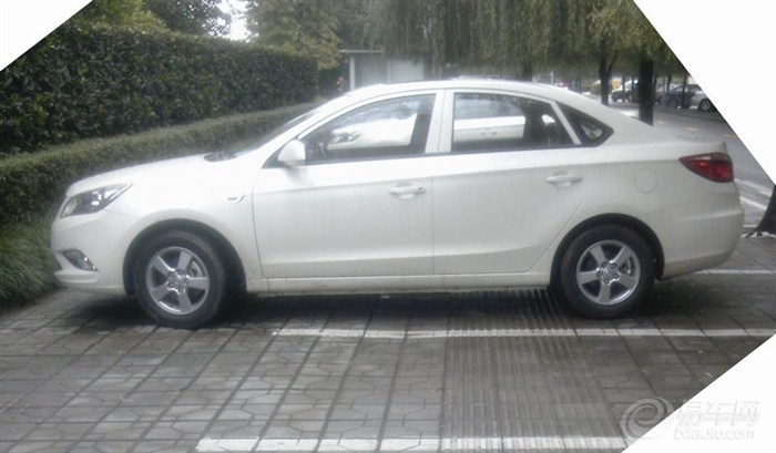 你们从未见过的<em>逸动照片</em>(白色、银色)_逸动_长