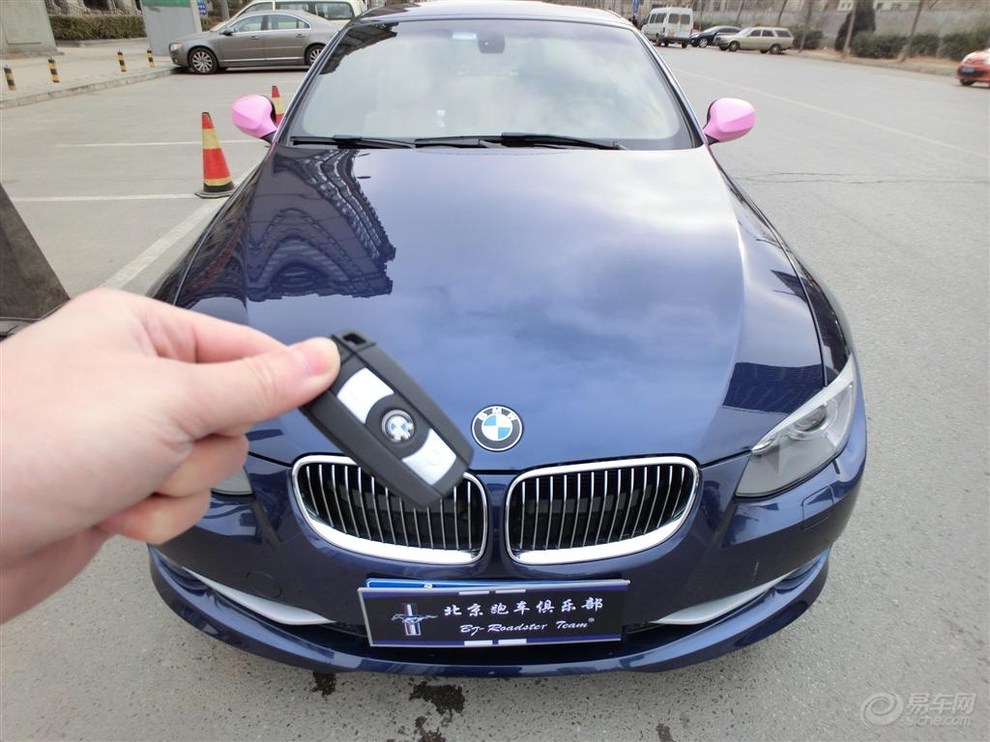 90后 小帅哥 提宝马320敞篷跑车