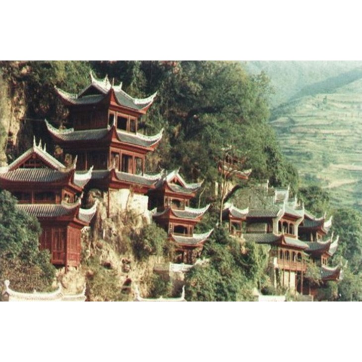 紫阳龙洞风景区的丰富资源奠定了风景区旅游项目齐全的基础,使得景区图片