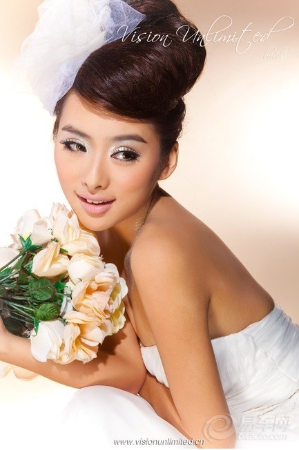 【2011上海车展起亚车模--彭梦<em>超级电眼美女</em>】
