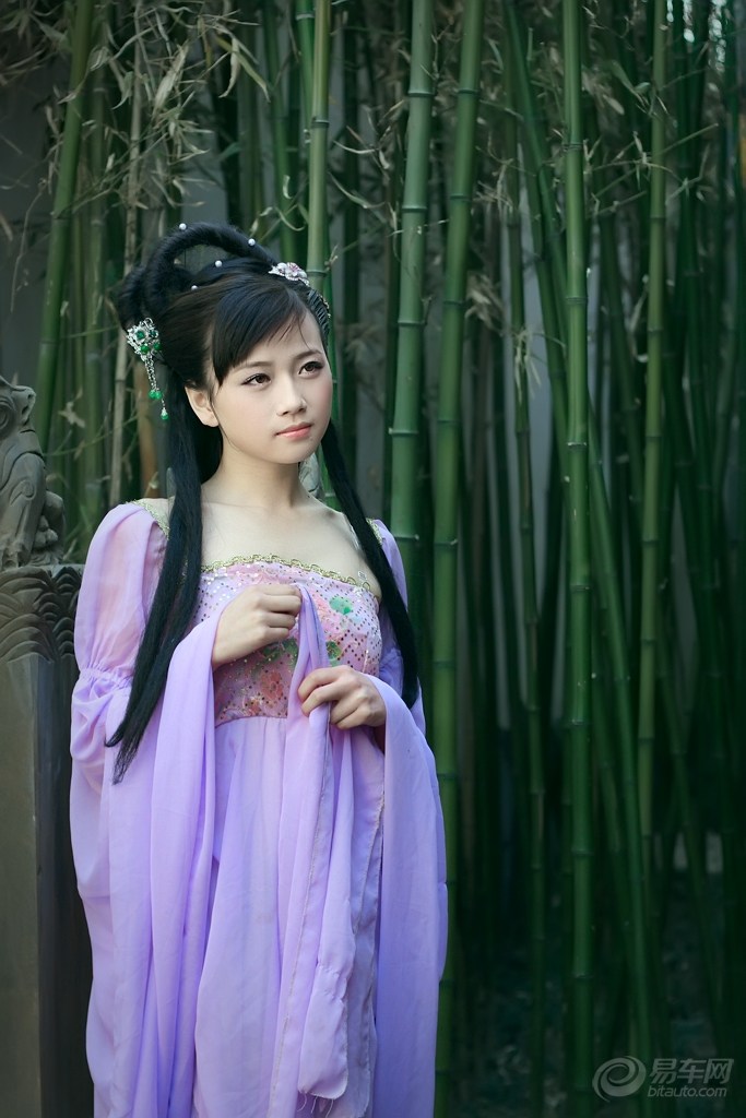 【古装<em>美女</em>[<em>组图</em>]】_新君威图片集锦_汽车论坛