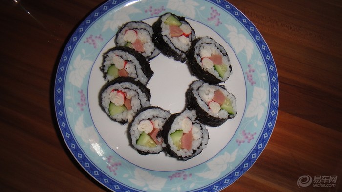 【【今天晚上吃什么】自制简单方便的寿司外加