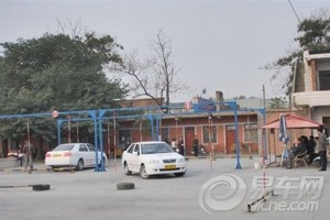 天津驾校排名_天津民办大学排名