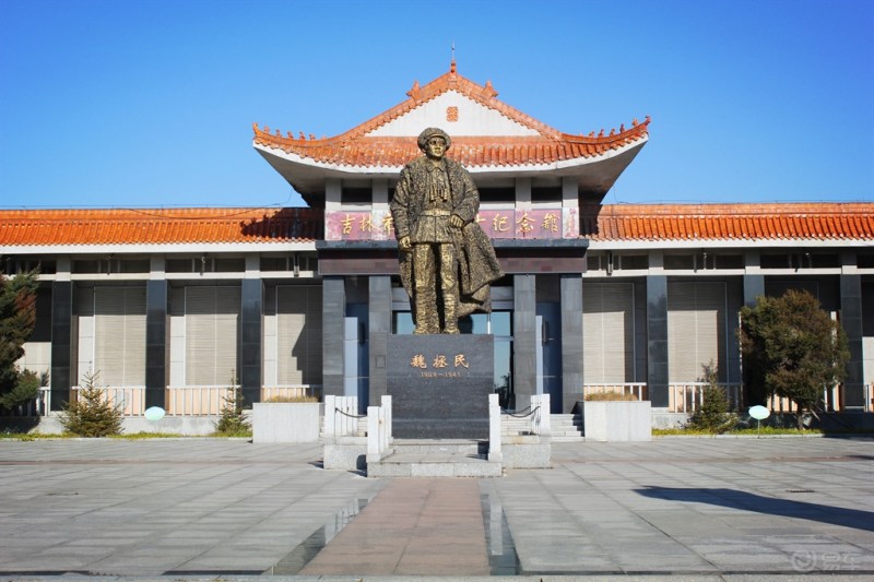 【吉林市长安车友会】开着小七去革命烈士陵园感受英雄事迹