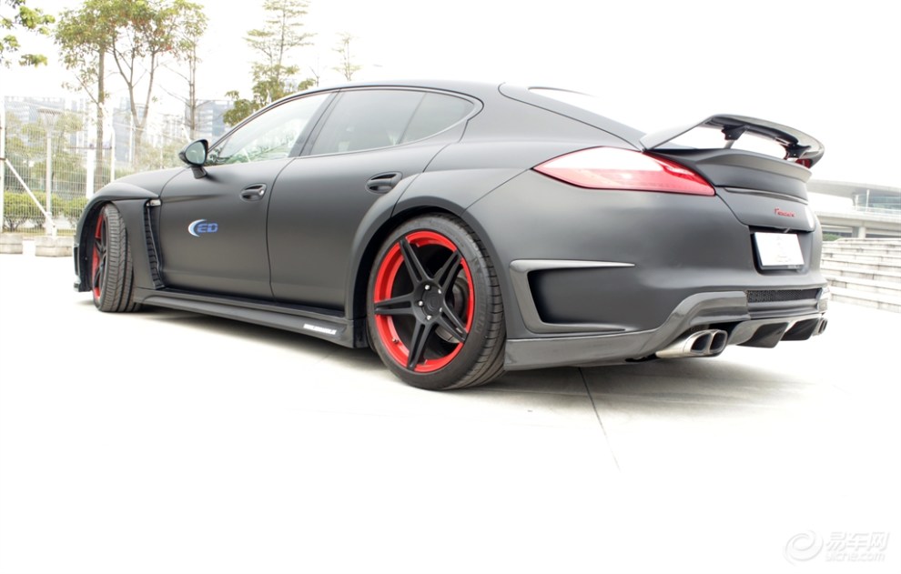 保时捷panamera爆改lumma 高仿包围 副厂好效果