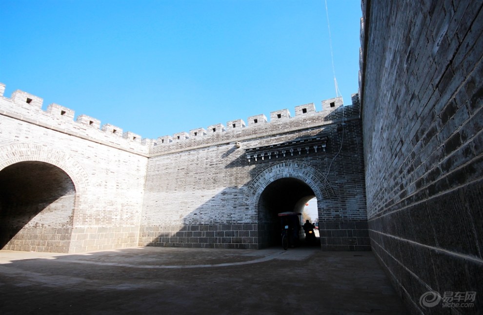 古寿州采风 复建中的定湖门