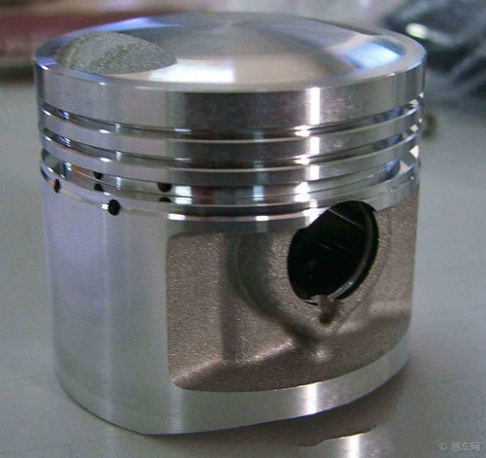 大家知道活塞连杆组都包括哪些装置吗?