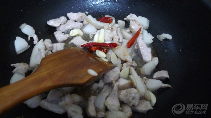 藕片怎么炒肉 ab87661308284b7b988c9629e65df282_700_0_max_JPG.jpg