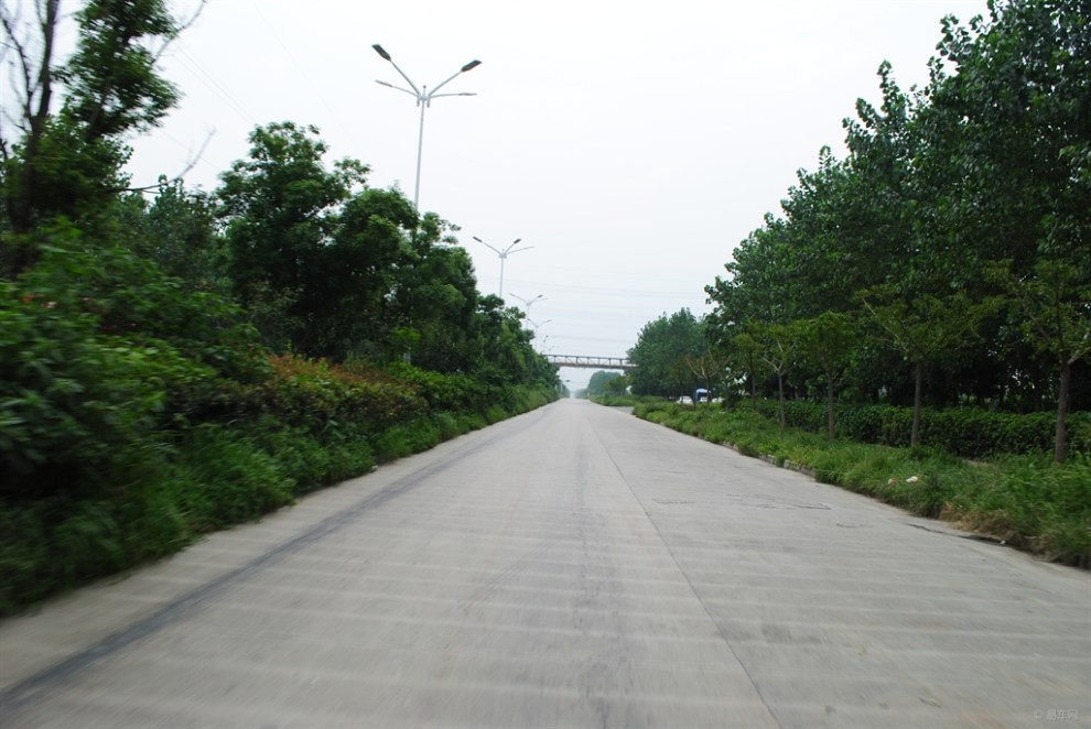 宏图大道向西行回转天工大道长松路向东