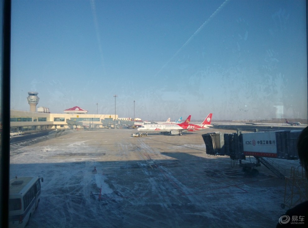 看看飞机场