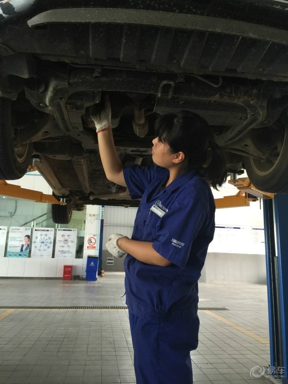 时间都去哪了,美女维修技师全身贴心检查~~记录逸动全程保养