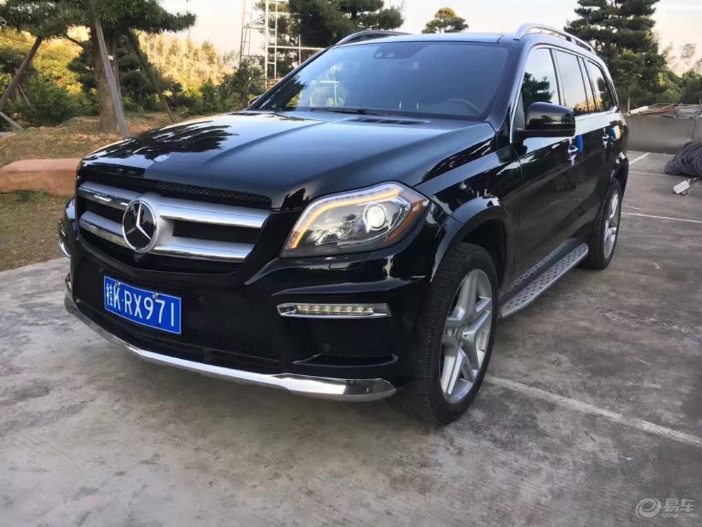 15年奔驰gl550.黑色黑内,无匙起动,无匙进入,防撞