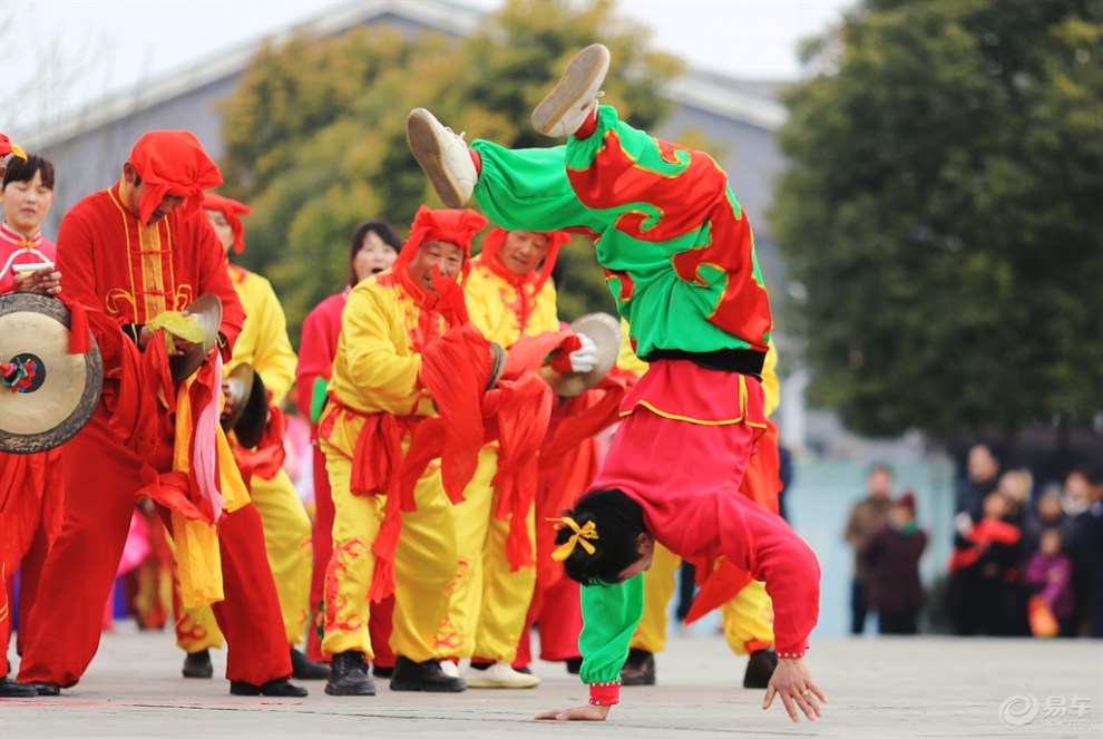 【万班花鼓闹新春--花鼓灯】_安徽论坛图片集锦_汽车论坛-易车网
