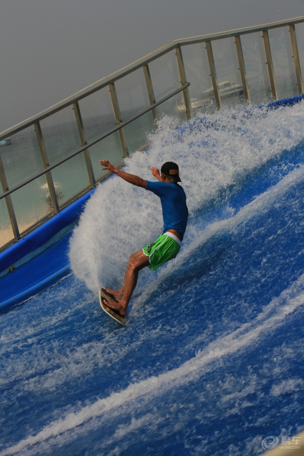 《海南自由行-蜈支洲岛冲浪》