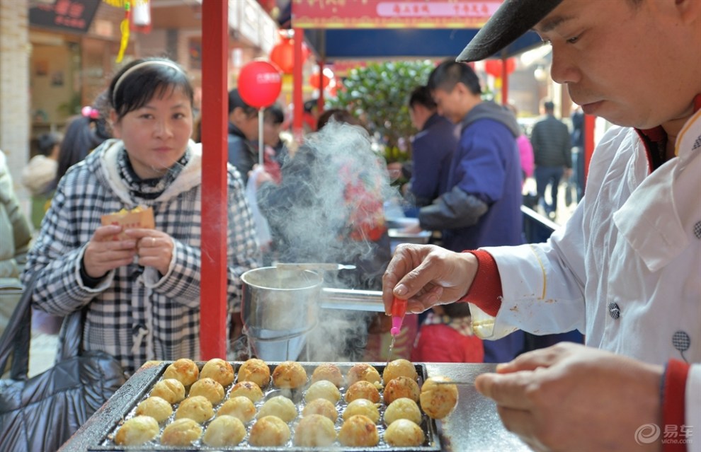 【春风宝来伴我行】周日诱人的街边小吃摊
