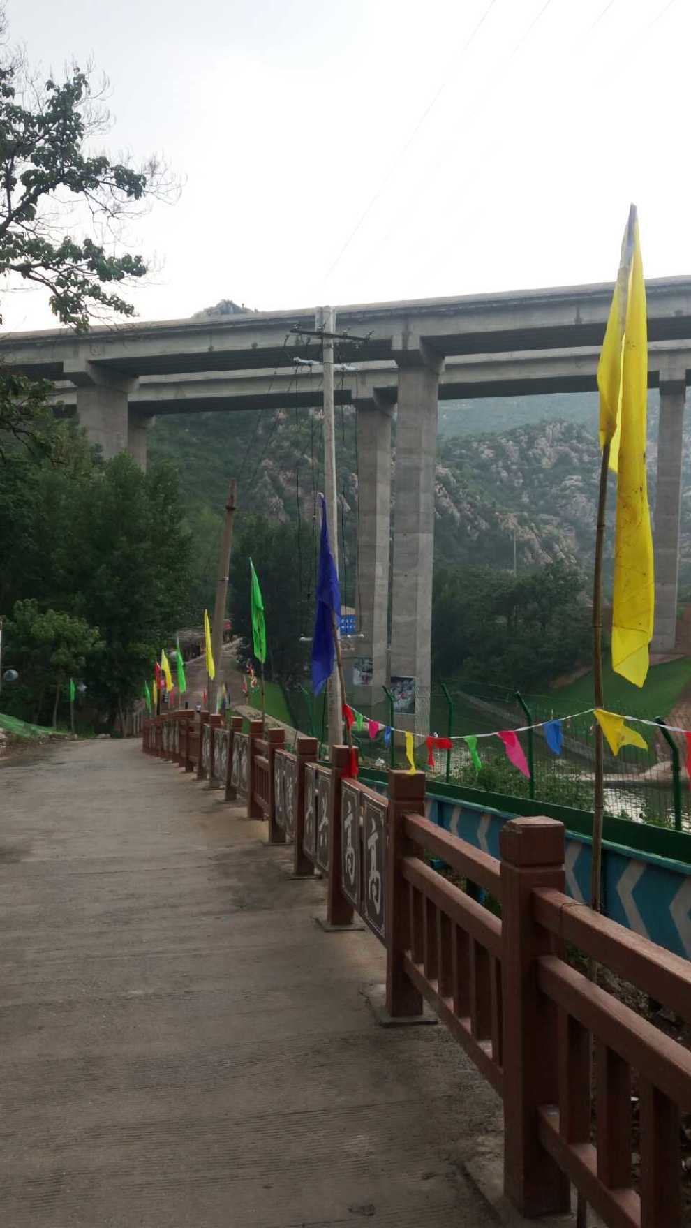 和小尚的九龙山漂流