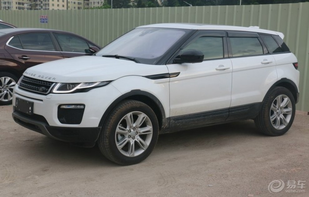 白色路虎极光,一份大礼物