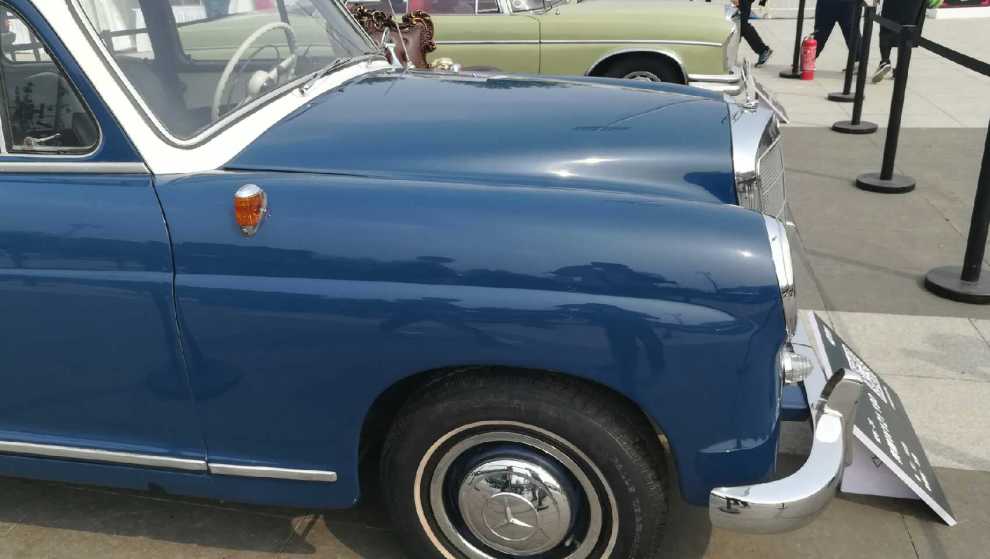 【老爷车展直播】奔驰w121 190