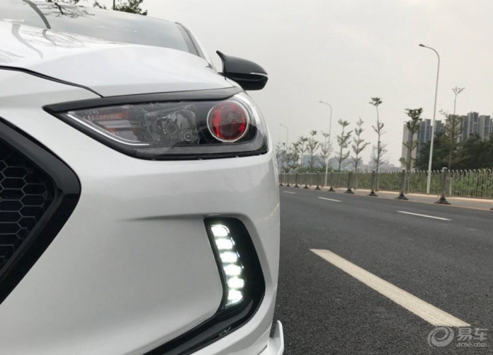 白色领动改装大片