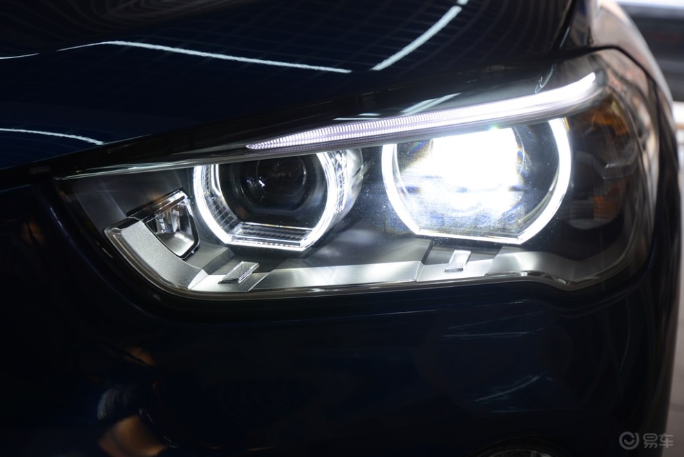 长沙宝马x1改灯 给宝马x1来个美瞳手术 四透镜led灯