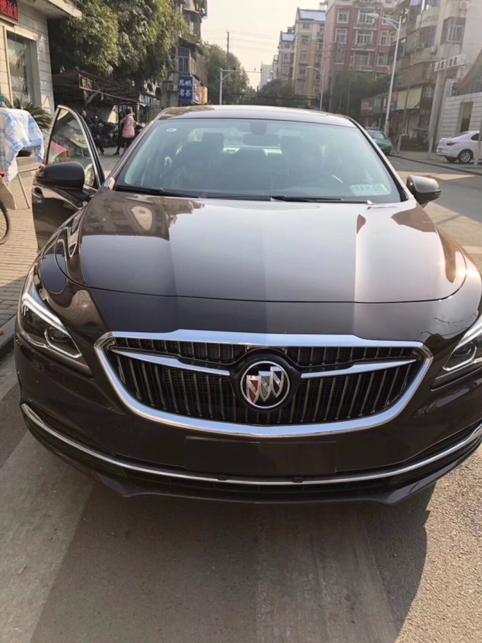 君越2018款 20t 精英版