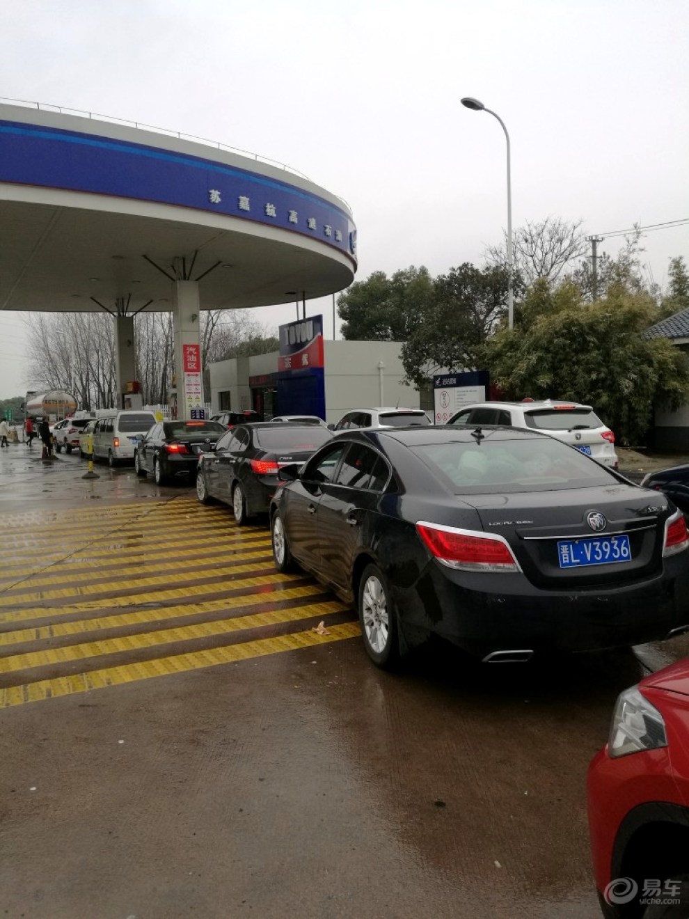 白洋湖服务区见闻