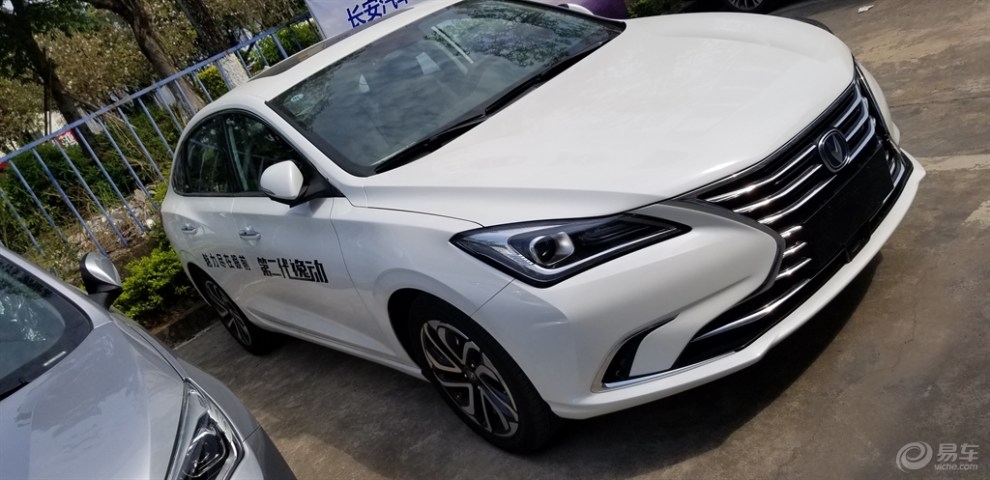 【4s店 看车 长安第二代逸动】_逸动社区图片集锦_汽车论坛-易车网